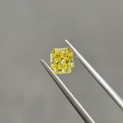 주문 0.55ct VS2 실험실 제작 카나리 노란색 다이아몬드 광택 절단 OEM ODM online manufacture