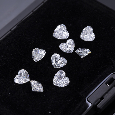 DEF 색상 VVS 맑음 작은 다이아몬드 Melee 2.4-2.7x4.3-4.5mm 0.01 ~ 0.68ct 흰색 심장 모양